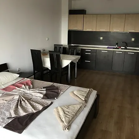 דירה Chateau Del Mar *