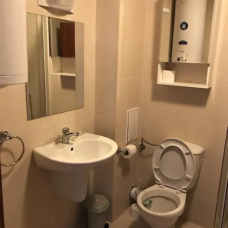 Апартамент Chateau Del Mar *